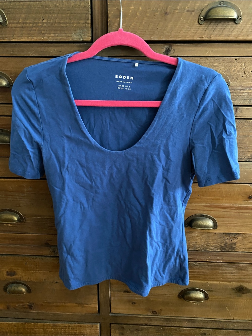 Boden Short Sleeve Scoop Neck Tee in Blue